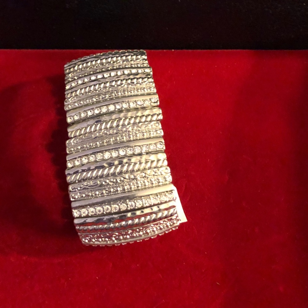 Silver Stoned Stretch Bracelet